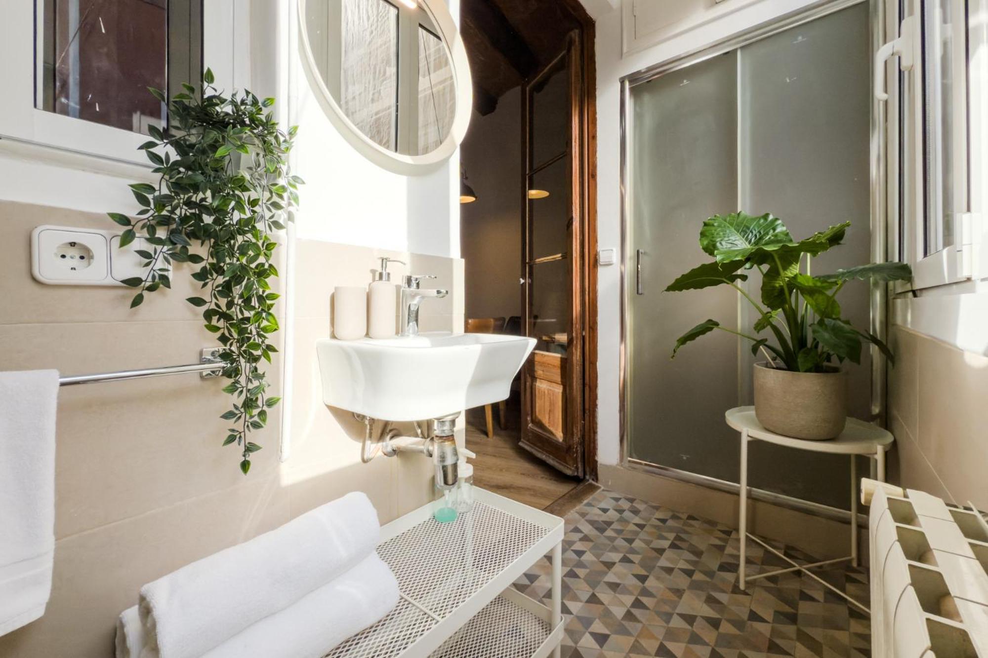 Magalhaes - Trad Flat In Poble Sec, Near Ramblas Βαρκελώνη Εξωτερικό φωτογραφία
